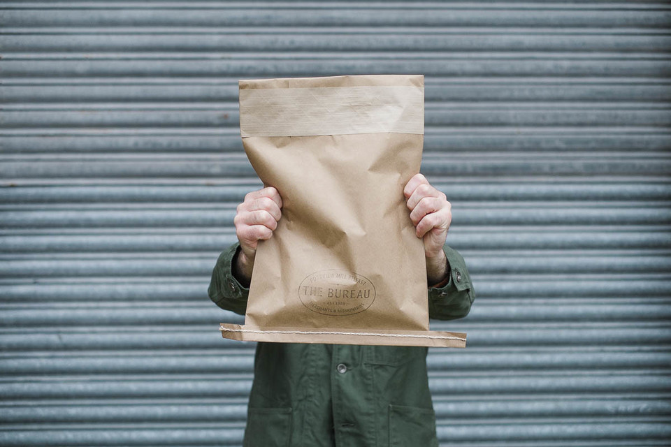 CHRISTMAS SHIPPING & RETURNS